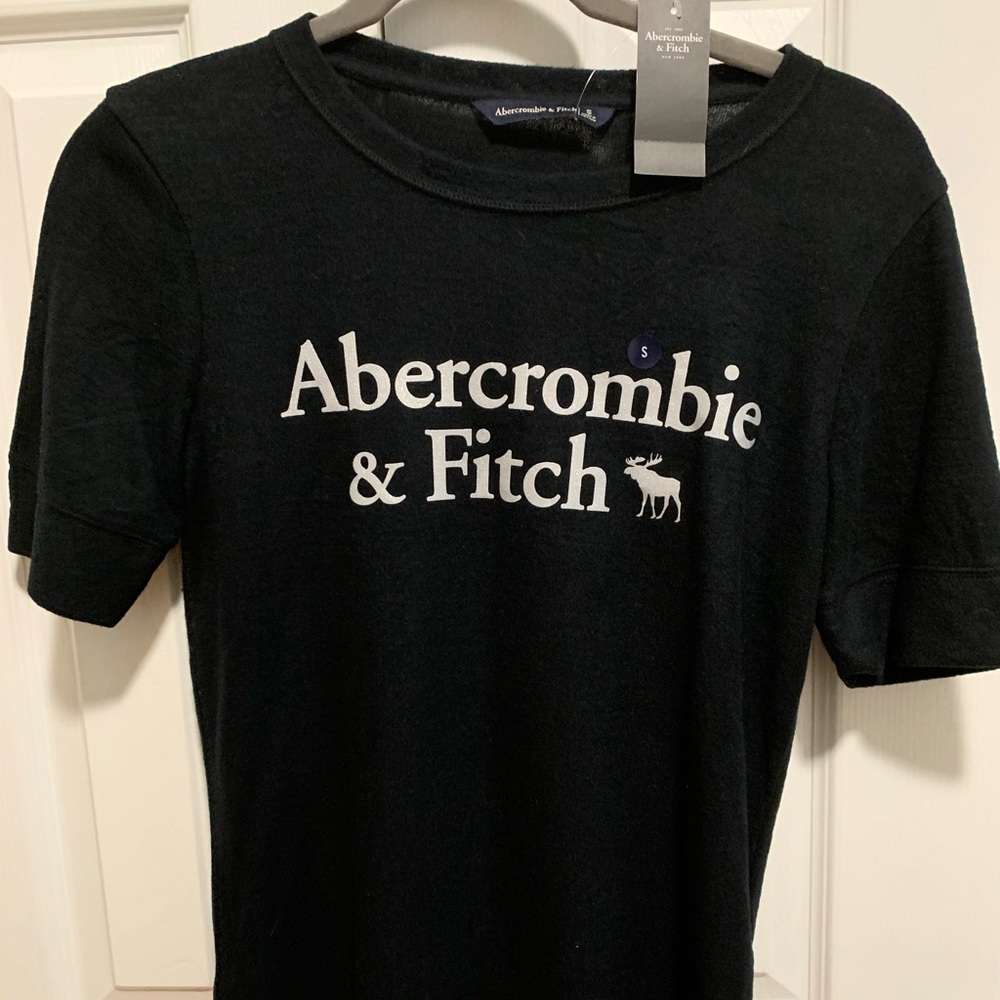 abercrombie black tee shirt